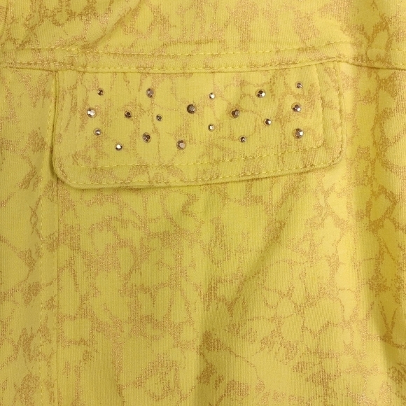 Onque woman women's 3X neon yellow light jacket with snaps in the front - Picture 3 of 13